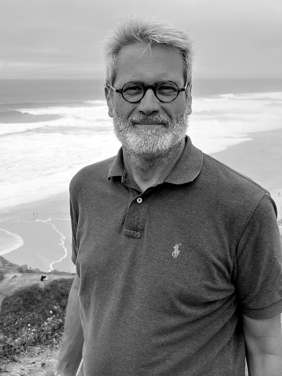 Ferran Teixes en blanc i negre, a la costa